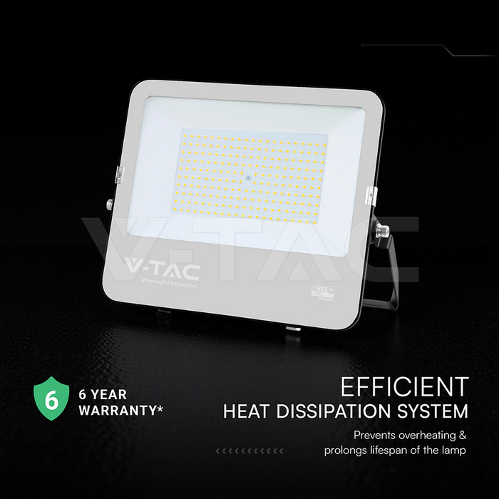 LED Floodlights: 150W LED Floodlight CREE CHIP Black Body Grey Glass ...